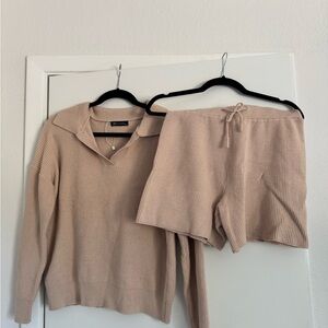 Women's V-Neck Sweater in Beige